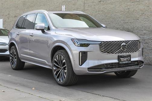 2026 Volvo XC90 B6 Plus 7-Seater