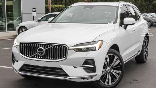 2023 Volvo XC60 B5 Plus Bright Theme