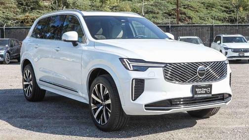 2026 Volvo XC90 B5 Core