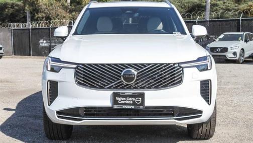 2026 Volvo XC90 B5 Core