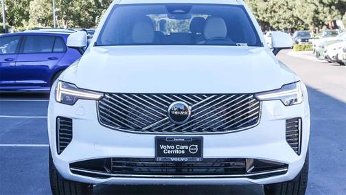 2026 Volvo XC90 B5 Core