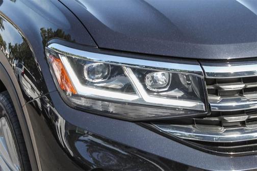 2022 Volkswagen Atlas Cross Sport 2.0T SE w/Technology