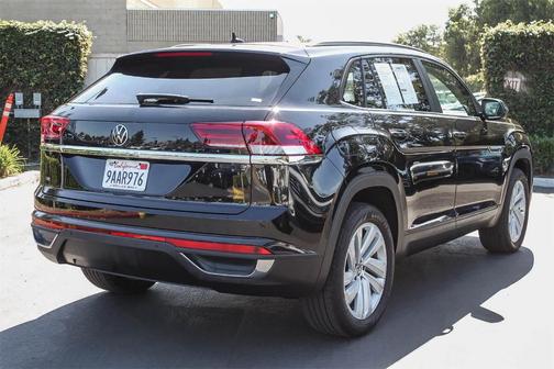 2022 Volkswagen Atlas Cross Sport 2.0T SE w/Technology