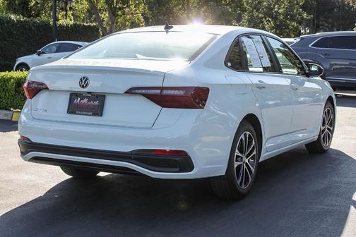 Pure White 2024 Volkswagen Jetta 1.5T Sport
