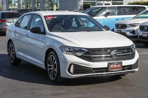 Pure White 2024 Volkswagen Jetta 1.5T Sport