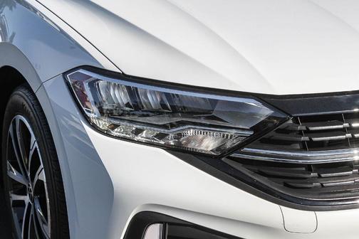 Pure White 2024 Volkswagen Jetta 1.5T Sport