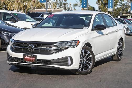Pure White 2024 Volkswagen Jetta 1.5T Sport