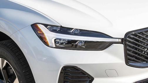 2026 Volvo XC60 B5 Core