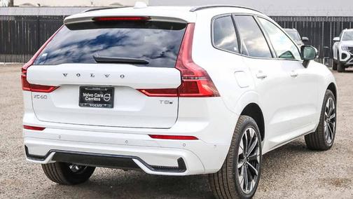 2026 Volvo XC60 Plug-In Hybrid T8 Plus