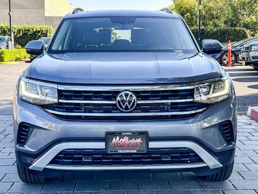Platinum Gray Metallic 2022 Volkswagen Atlas 3.6L SE w/Technology