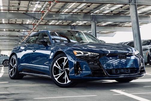 Ascari Blue Metallic 2024 Audi e-tron GT Premium Plus