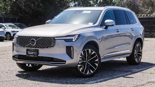 2025 Volvo XC90 B6 Plus 6-Seater