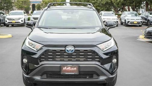 2020 Toyota RAV4 Hybrid XLE