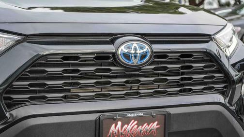 2020 Toyota RAV4 Hybrid XLE