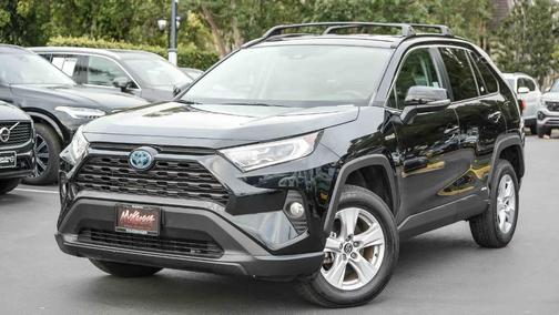 2020 Toyota RAV4 Hybrid XLE