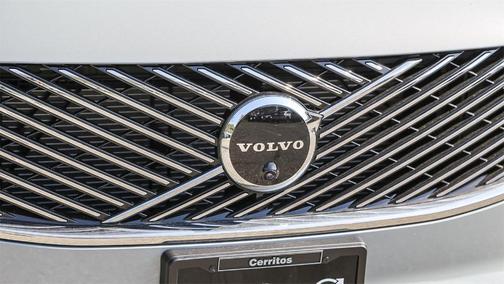 2025 Volvo XC90 B6 Plus 7-Seater