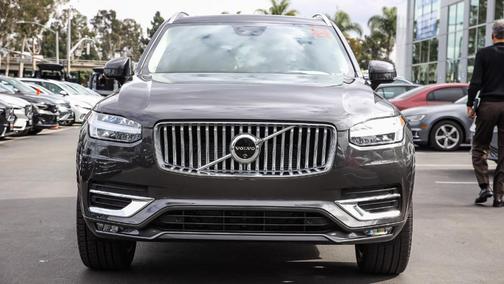 2024 Volvo XC90 B6 Plus Bright Theme 7-Seater