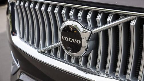 2024 Volvo XC90 B6 Plus Bright Theme 7-Seater