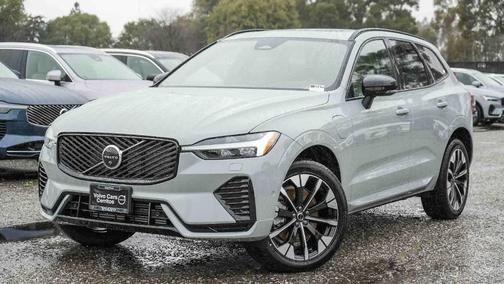 2026 Volvo XC60 Plug-In Hybrid T8 Plus