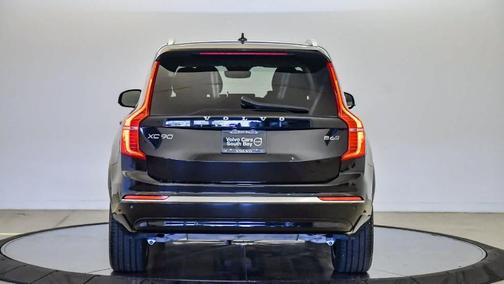 Onyx Black Metallic 2025 Volvo XC90 B6 Plus 7-Seater
