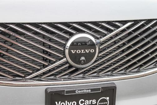 2026 Volvo XC90 B6 Ultra 7-Seater