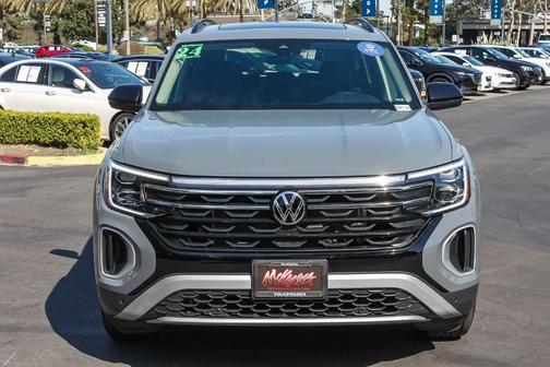2024 Volkswagen Atlas 2.0T Peak Edition SE w/Technology