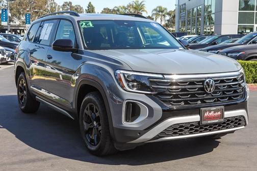 2024 Volkswagen Atlas 2.0T Peak Edition SE w/Technology