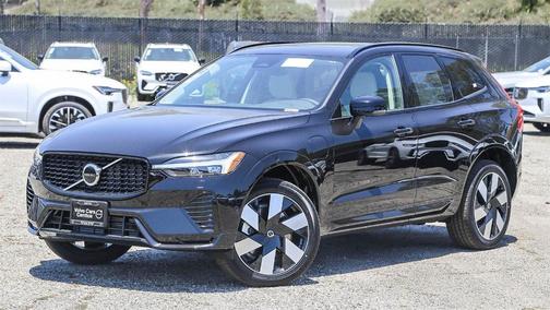 2025 Volvo XC60 Plug-In Hybrid T8 Plus