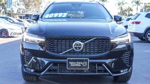 2025 Volvo XC60 B5 Plus