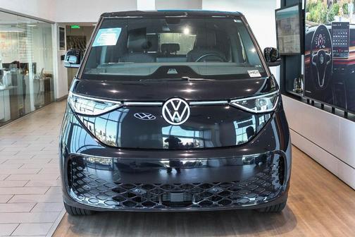 Deep Black Pearl Effect 2025 Volkswagen ID. Buzz Pro S
