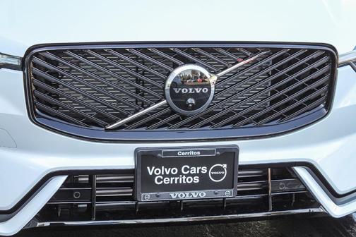 2026 Volvo XC60 Plug-In Hybrid T8 Ultra