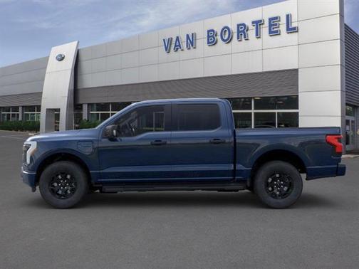 2025 Ford F-150 Lightning XLT