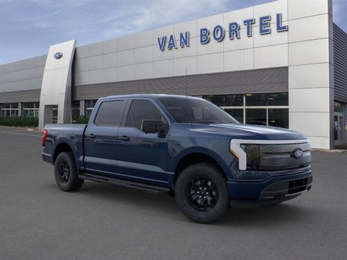 2025 Ford F-150 Lightning XLT