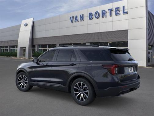 Agate Black Metallic 2026 Ford Explorer ST-Line