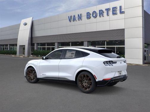 2025 Ford Mustang Mach-E GT