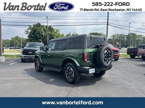 2025 Ford Bronco Outer Banks