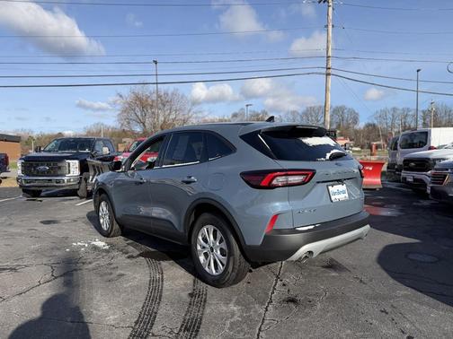 Vapor Blue Metallic 2025 Ford Escape Active