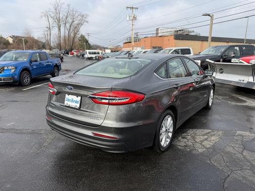 2019 Ford Fusion Hybrid SE