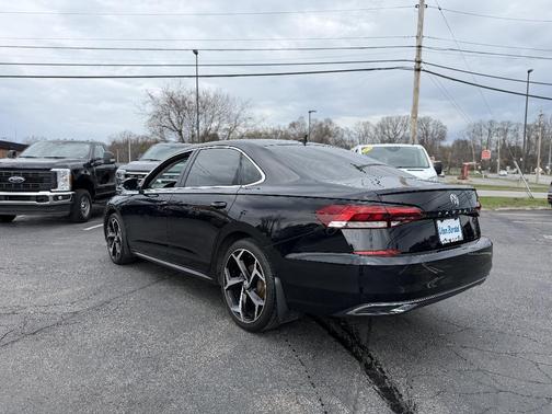 2020 Volkswagen Passat 2.0T SE