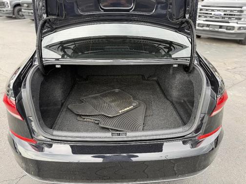 2020 Volkswagen Passat 2.0T SE