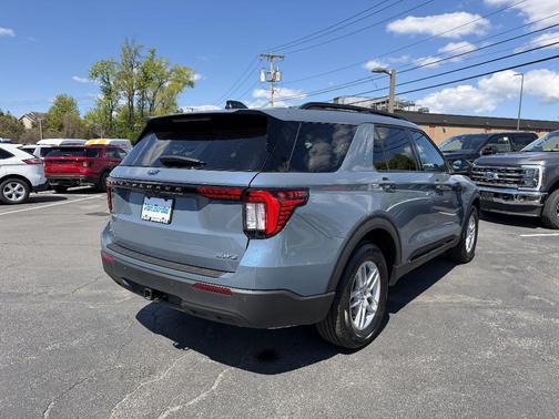 Vapor Blue Metallic 2026 Ford Explorer Active