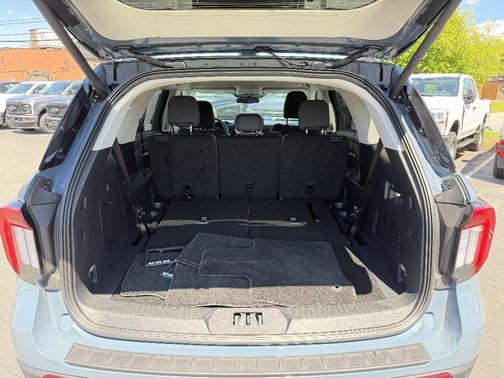 Vapor Blue Metallic 2026 Ford Explorer Active
