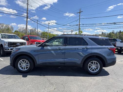 Vapor Blue Metallic 2026 Ford Explorer Active