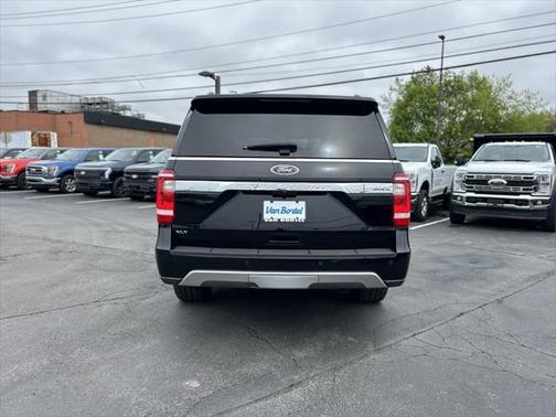 2021 Ford Expedition Max XLT