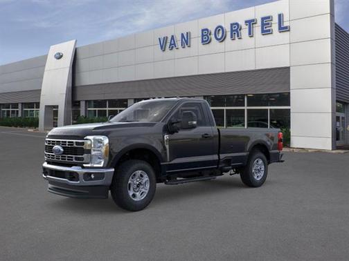 2026 Ford F-350 XLT