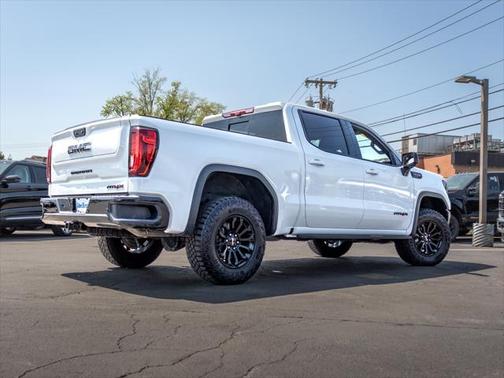 2023 GMC Sierra 1500 AT4X