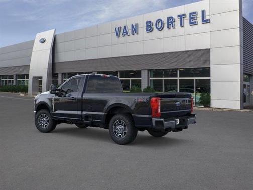 2025 Ford F-350 XLT