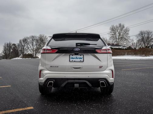 2019 Ford Edge ST
