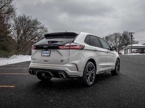 2019 Ford Edge ST