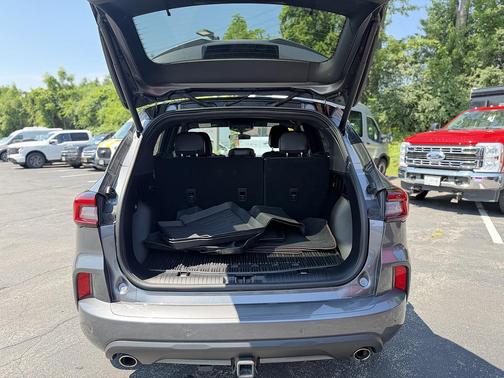 Carbonized Gray Metallic 2023 Ford Escape ST-Line Select